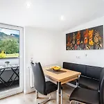 Kurparkblicksauerland 아파트 *
